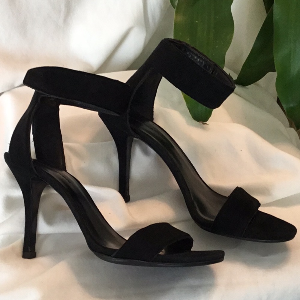 💖 HP 🌟🎉Alexandra Wang Black Suede Heels